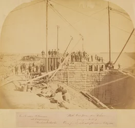 セントラルパークの建設中の新しい貯水池のサウスゲートハウス（アルブメンプリント）