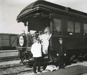 ニューヨークからマイアミへ向かうフロリダ東海岸鉄道のオールプルマンの豪華な「フロリダ・スペシャル」の展望車