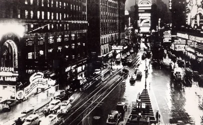 夜のタイムズスクエア、ニューヨーク、1930年頃（写真後）