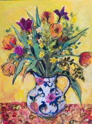 黄色地に春の花の水差し