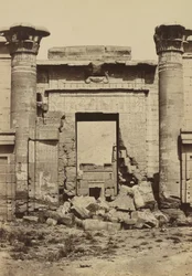 Medinet Habu: ローマ列柱