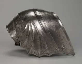 ゴシック扇形の肩甲、c.1485-1500（鋼）
