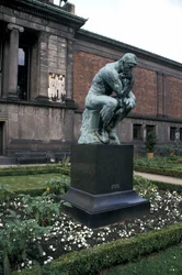 ロダン作「考える人」像、Ny Carlsberg Glyptotek、コペンハーゲン、デンマーク、ヨーロッパ