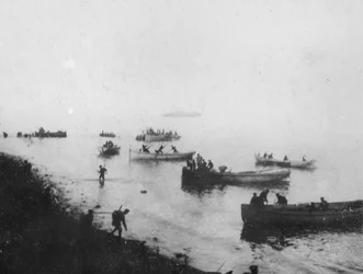 アンザックコーブへの着陸、c。 1915