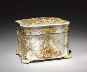金と真珠層の箱、1765年頃