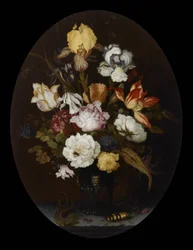 ガラス花瓶の花の静物画