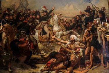 ピラミッドの戦いの前に軍を叱咤激励するボナパルト。1810年（キャンバスに油彩）