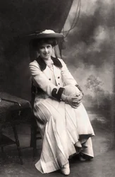 デシマムーア1871-1964、イギリスの女優、1907年。