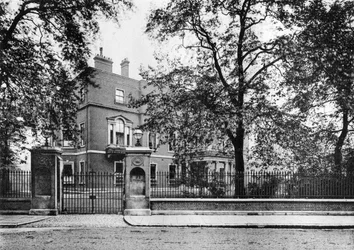ポートマンハウス、ポートマンスクエア、1908年。