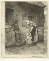 労働者の家の前に座っている老人と一緒に立っている小さな子供を持つ女性