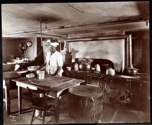 Janer&39;s Pavilion Hotel、Red Bank、ニュージャージー、1903年のキッチン（シルバーゼラチンプリント）