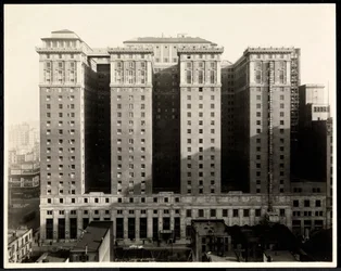 ホテルペンシルバニアの南側の眺め、1919年ニューヨーク、7番街と32番街（シルバーゼラチンプリント）