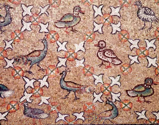 鳥（モザイク画の細部、5世紀）