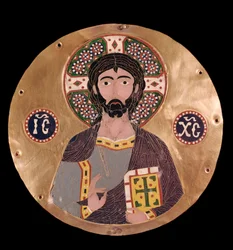 ビザンチン美術。"christ pantocrator」（栄光のキリスト） イエス・キリストのアウレオールには十字架が描かれており、クリストグラムICXCが読み取れます。キリスト・パントクラトル（栄光のキリスト