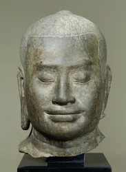 ジャヤヴァルマン7世王の頭（r.1181-c.1220）（ブロンズ）
