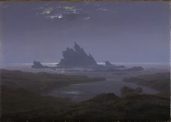 海のビーチの岩礁