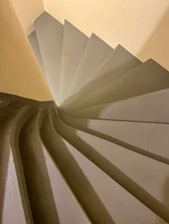 コンポジション - 階段、2022年（写真）