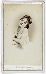女優アンリエット・ヴィクトワール・ドルアール（1851-1923）の肖像。
