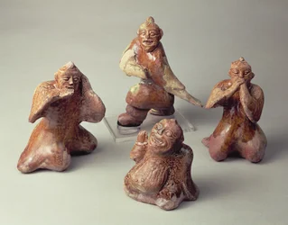 4人の芸人の初期中国陶器グループ、墓の工芸品、漢王朝、25-220 AD（セラミック）