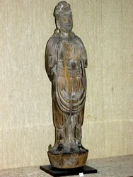 観音菩薩、慈悲の菩薩、宋王朝（960-1276）（塗装木材）