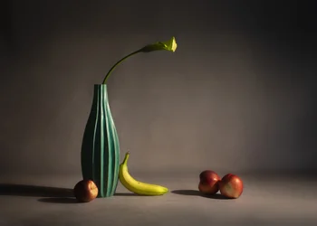ムーディ・グリーンの静物画
