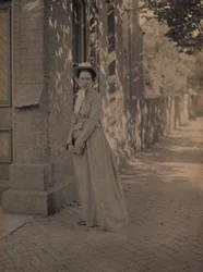 喜びと喜び、e。 1898年。