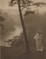 1905年頃の朝（写真）