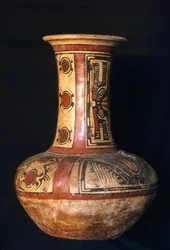 ハイネックジャー、初期コクレ相、700-800 AD（セラミック）