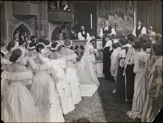 映画「Sixty Years a Queen」のスチール写真（1914年頃）（モノクロ写真