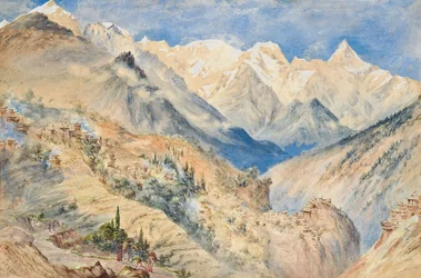 Sutledge の中国から 3 マイル上にある Khylas Peaks と Pangi の村