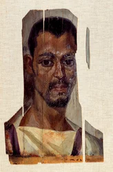 男性ミイラの肖像。3世紀、ローマ時代（古代エジプト）（紀元前30年〜紀元後395年） ファユーム（ファユーム）地方から。日 0,41x0,14 m パリ、ルーヴル美術館