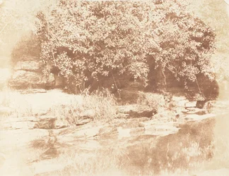 バーンサイド、アーモンド川のファイフ島、1843～47年。 作成者: David Octavius Hill、Robert Adamson、Hill & Adamson。