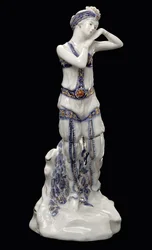 N.リムスキー＝コルサコフのバレエ「シェヘラザード」のゾベイド役のタマラ・カルサヴィナ（1885-1978） - ドミトリー・イオシフォヴィチ・イワーノフ（1880-1938）。磁器、上絵付け