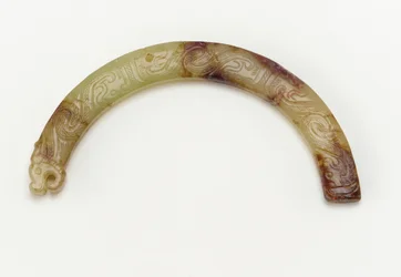 ドラゴンペンダント、紀元前6世紀