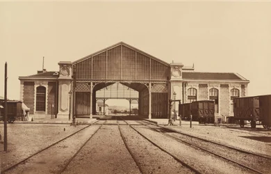 トゥーロン、トゥーロン駅、鉄道駅、1861 年以降。