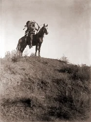 Absaroke Warrior on Horseback by Edward S. Curtis, c.1910 (silver print)   1453628   ja       japanese Successfully Translated  Original: The Ryukotei Restaurant in Yanagibashi Translat: The Ryukotei Restaurant in Yanagibashi 1450063 ja japanese Successful