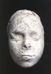 男性のマスク、おそらく彫刻家の研究、テルエルアマルナ、紀元前1353-1295年頃（石膏）