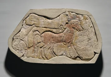 戦車を引く2頭の馬のスパン、ニューイングランド、テルエルアマルナ、紀元前1353-1336年（塗られた石膏）