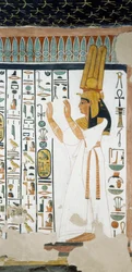 オシリス王国の第1扉の前で両手を挙げて賛美するネフェルタリ、フレスコ画、埋葬室、ネフェルタリの墓（QV66）、テーベ、女王の谷。エジプト文明、新王国、第19王朝。