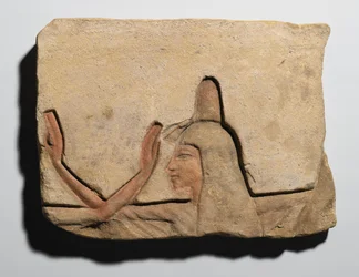 お香の円錐形をした女性を描いたスラブ、新王国、紀元前1352-1336年（砂岩）