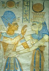 古代エジプト、ラムセス 3 世がイシスを抱擁、アモン ヒル コプシェフの墓