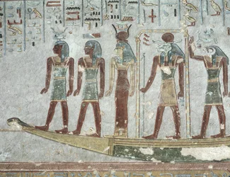 ラムセス3世の墓（紀元前1184-1153年）新王国（石灰岩を塗ったもの）から、地下世界を通過する葬儀のバークでクナムを描いたレリーフ
