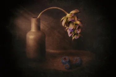 ムーディな花瓶