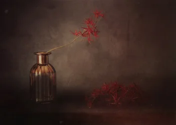 赤い花々の静物画