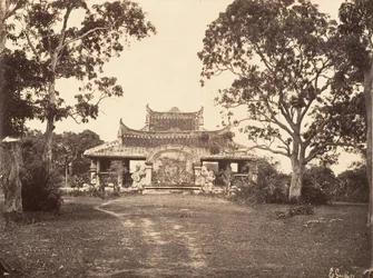 アドラン司教の墓、1866 年。