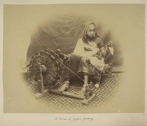 ジェイポア紡績の女性、1890年頃（白黒写真）