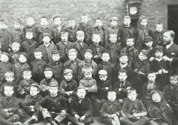 チョーサーストリートスクール：少年グループ、1895