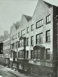 1879年ロンドン市、バーナーズインの後ろにあるフェッターレーン