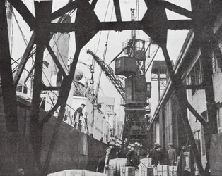 ロンドンの波止場（モノクロ写真）