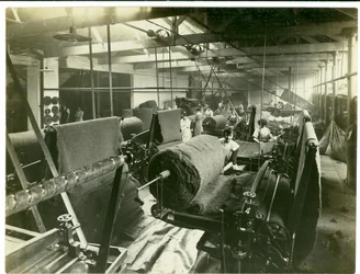ニードルフェルトルーム、ロングメドウミル、1923年